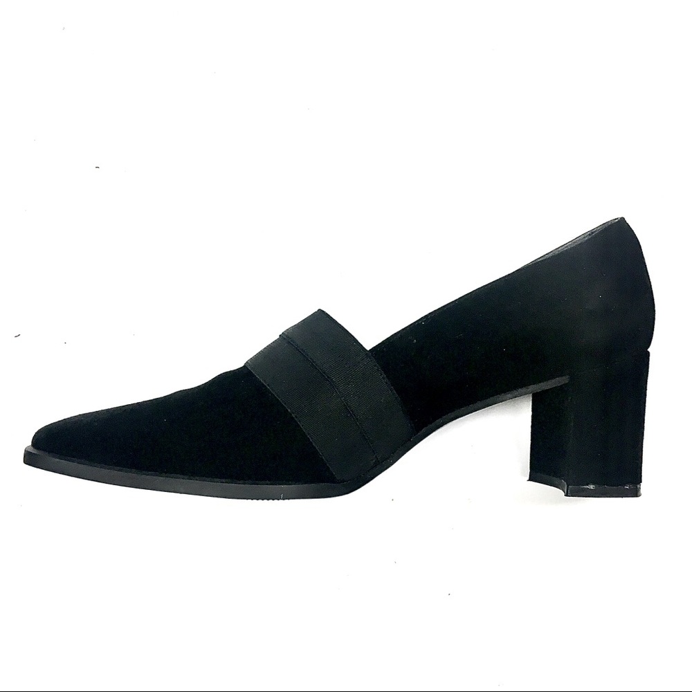 Amazing Stuart Weitzman Black Suede Pumps with Grossgrain Trim 9 N Narrow